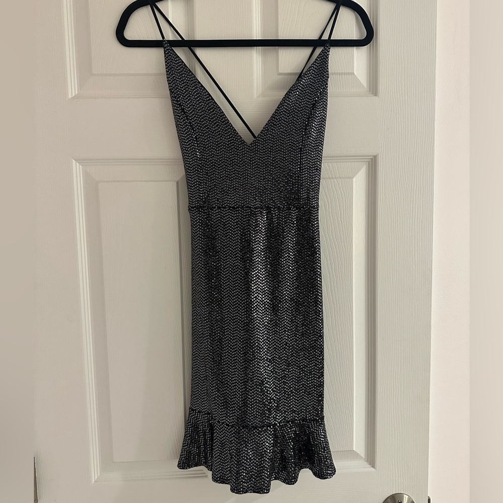 Blue Blush Sequin Dress- Size L. Excellent condition, worn once!